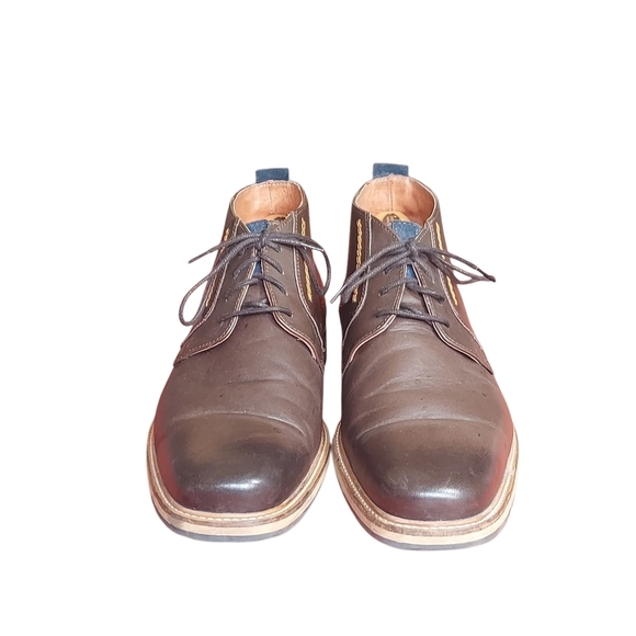 Travelin Brown Leather Chukka Boots with Contrast Stitching Lace Up main image 14